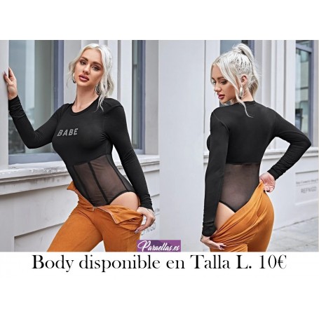 Body panel con malla con letra con diamante de imitación