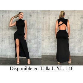 Vestido negro sin mangas con abertura alta en la espalda