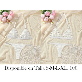 Set de lencería con encaje floral arnés