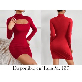 Vestido sin mangas con recortes sexys