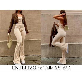 Mono Ajustado de Pierna Ancha con Espalda ENTERIZO BEIGE