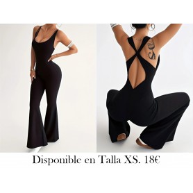 Mono Sexy con Espalda Torcida y Abertura ENTERIZO NEGRO BOTA ANCHA