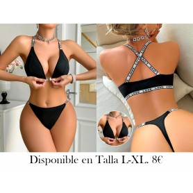 Un Juego de Sujetador Elegante con Escote Profundo CONJUNTO LENCERIA NEGRA LOVE